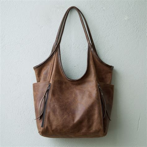 women's handbags with outside pockets